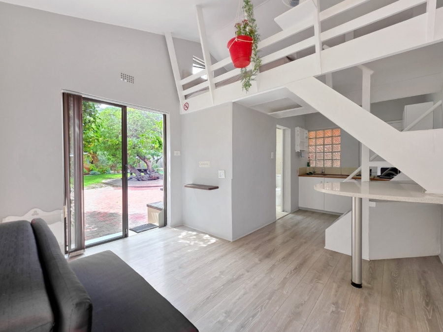 1 Bedroom Property for Sale in Bloubergrant Western Cape